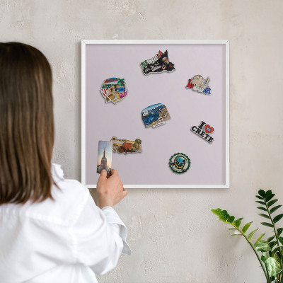 Tablero magnético metálico para souvenirs en color blanco Lila claro