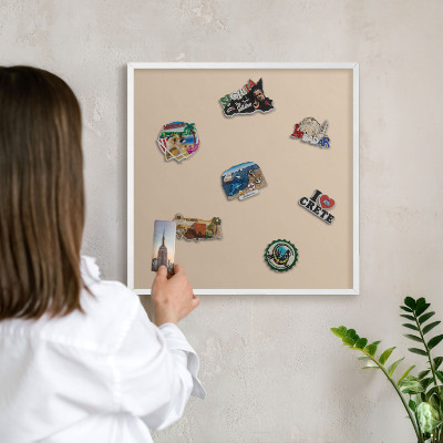 Tablero magnético de pared para imanes con marco blanco Naranja beige