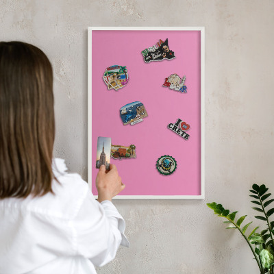 Tablero magnético metálico para souvenirs en color blanco Rosa frío