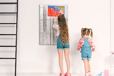 Pizarra magnética de pared con rotulador Un tablero para presentar fotos y notas.