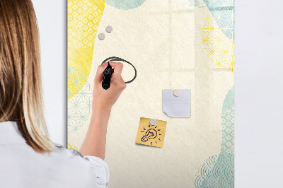 Pizarra magnética de pared con rotulador Un espacio creativo para recuerdos y fotos.