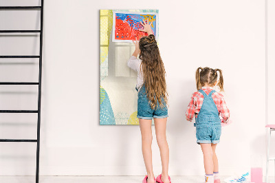Pizarra magnética de pared con rotulador Un espacio creativo para recuerdos y fotos.