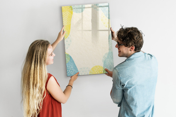 Pizarra magnética de pared con rotulador Un espacio creativo para recuerdos y fotos.
