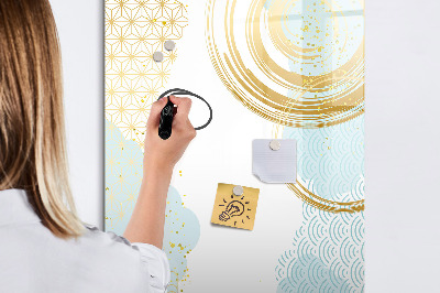 Pizarra magnética de pared con rotulador Un espacio creativo para recuerdos y notas.
