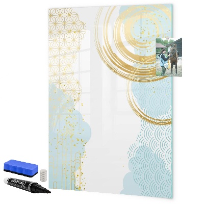Pizarra magnética de pared con rotulador Un espacio creativo para recuerdos y notas.