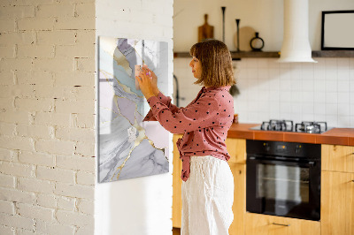 Pizarra magnética de pared con rotulador Un elegante tablero para notas y fotos.