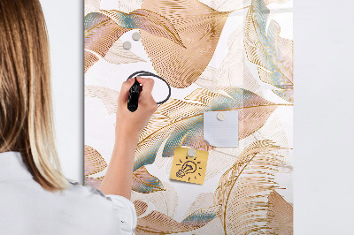 Pizarra magnética de pared con rotulador Un tablero colorido para fotos y notas.