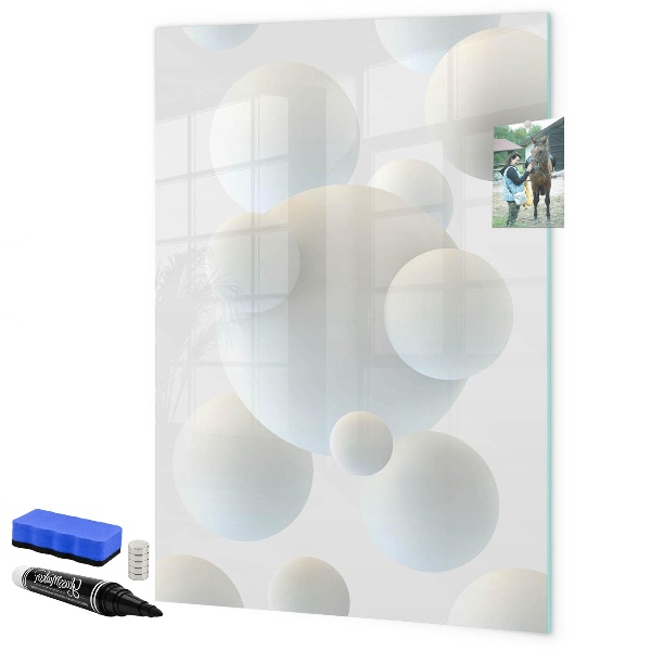 Pizarra borrable de cristal con imanes Un práctico tablero para notas y fotos.