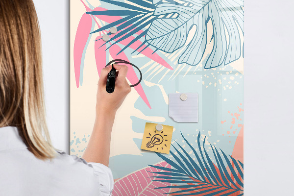 Pizarra magnética de pared con rotulador Un tablero colorido para fotos y notas.