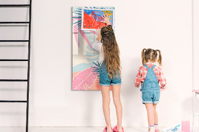Pizarra magnética de pared con rotulador Un tablero colorido para fotos y notas.
