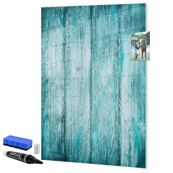 Pizarra magnética de pared con rotulador Un tablero colorido para notas y fotos.