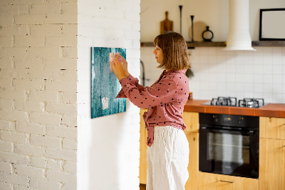 Pizarra magnética de pared con rotulador Un tablero colorido para notas y fotos.
