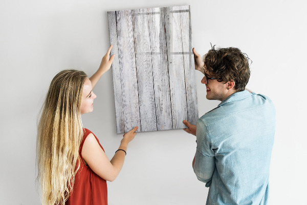 Pizarra magnética de pared con rotulador Un tablero para fijar fotos y notas.