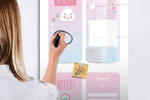 Pizarra magnética de pared con rotulador Planificar con alegría y creatividad.