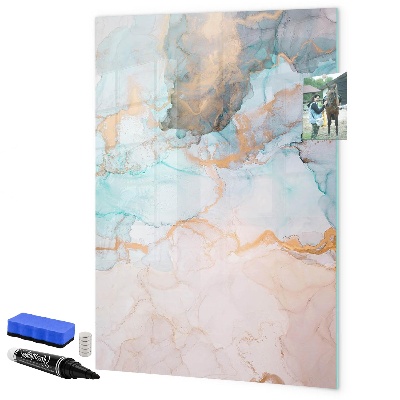 Pizarra magnética de pared con rotulador Un tablero colorido para presentar fotos