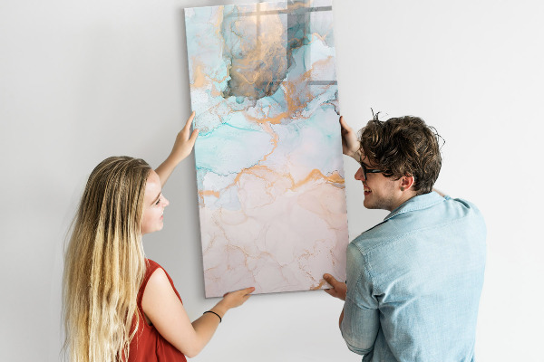Pizarra magnética de pared con rotulador Un tablero colorido para presentar fotos