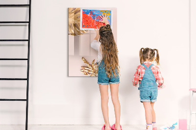 Pizarra magnética de pared con rotulador Un elegante tablero para notas y fotos.