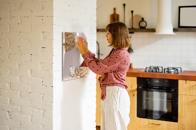 Pizarra magnética de pared con rotulador Un elegante tablero para notas y fotos.