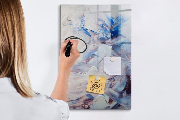 Pizarra magnética de pared con rotulador Un espacio creativo para recuerdos y notas.