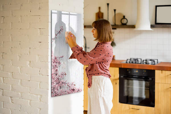Pizarra magnética de pared con rotulador Un espacio creativo para fotos y notas.