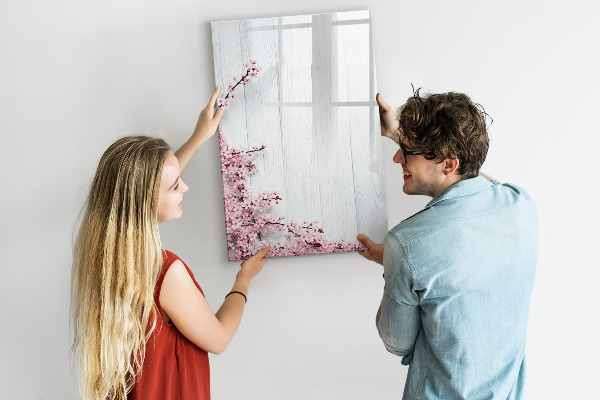 Pizarra magnética de pared con rotulador Un espacio creativo para fotos y notas.