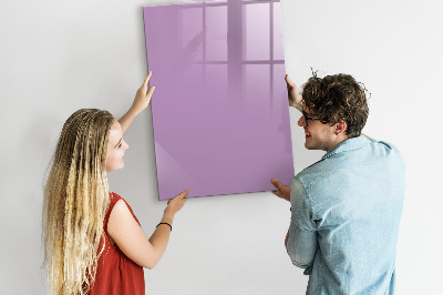 Pizarra magnética de pared con rotulador Un tablero colorido para notas y fotos.