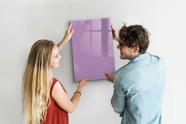 Pizarra magnética de pared con rotulador Un tablero colorido para notas y fotos.