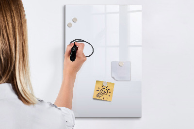 Pizarra magnética de pared con rotulador Conservando recuerdos con un estilo moderno.