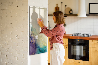Pizarra magnética de pared con rotulador Recuerdos coloridos en un tablero de corcho