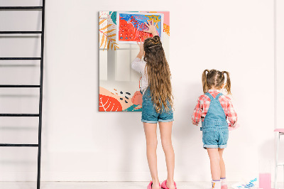 Pizarra magnética de pared con rotulador Un tablero colorido para notas y fotos.