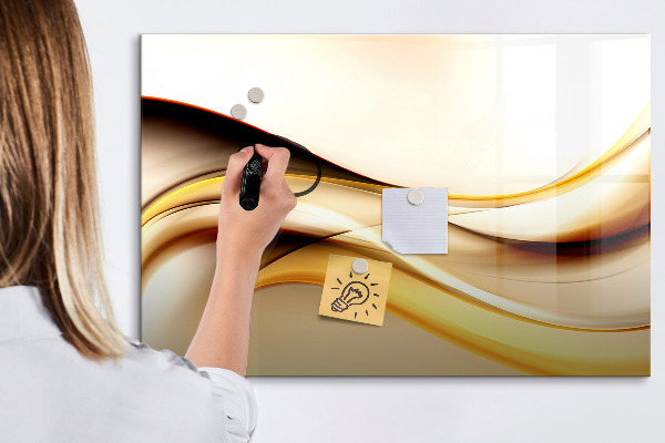 Pizarra magnética de pared con rotulador Un espacio moderno para presentar fotografías