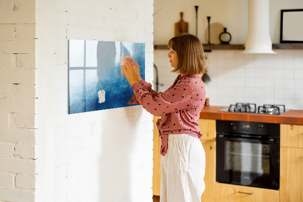 Pizarra magnética de pared con rotulador Un espacio para recuerdos y notas creativas