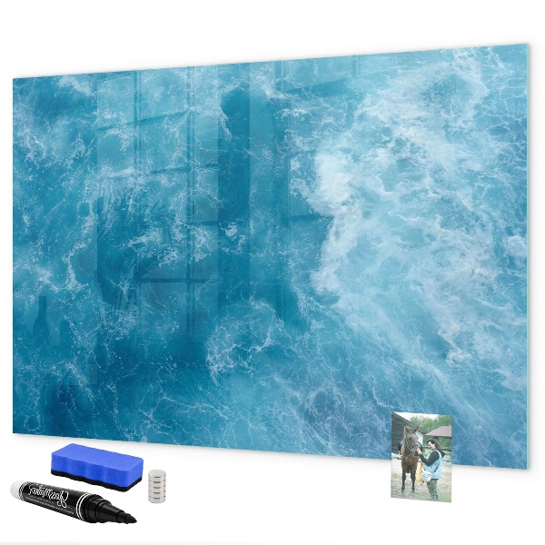 Pizarra magnética de pared con rotulador Un tablero colorido para notas y fotos.