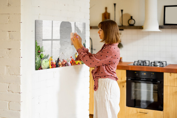 Pizarra magnética de pared con rotulador Un espacio creativo para recuerdos y fotos.