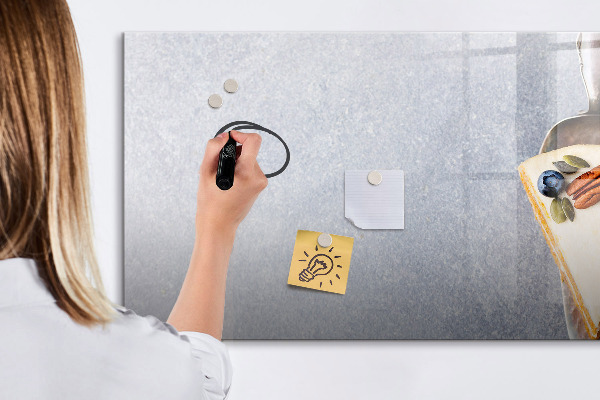 Pizarra magnética de pared con rotulador Un lugar creativo para recuerdos y notas.