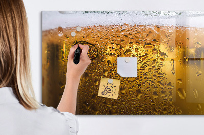 Pizarra borrable de cristal con imanes Una cerveza fría con recuerdos personales