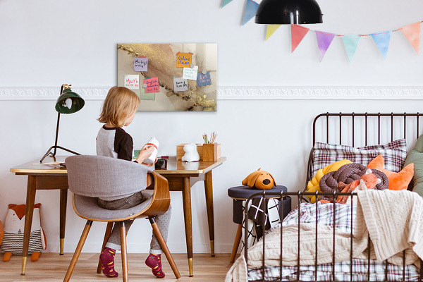 Pizarra magnética de pared con rotulador Tablero moderno para fotos y notas.