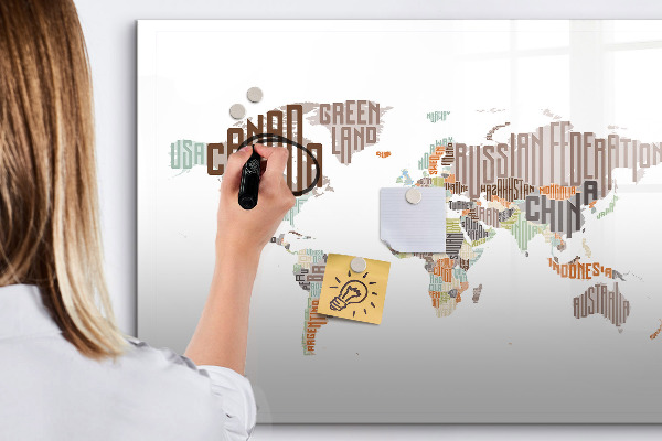 Pizarra magnética de pared con rotulador Mapa del mundo con ubicaciones de fotos