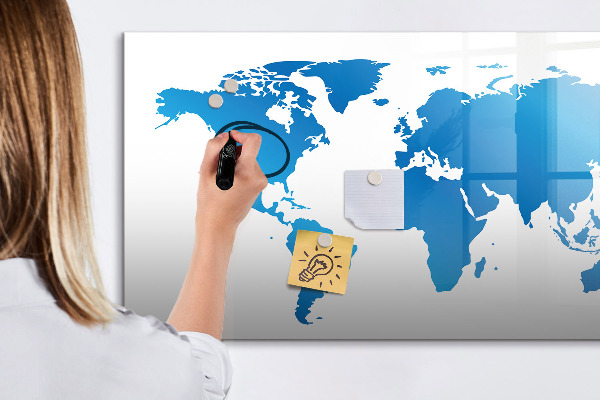 Pizarra borrable de cristal con imanes Mapa del mundo con ubicaciones de fotos