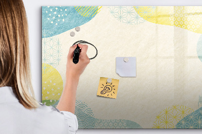 Pizarra magnética de pared con rotulador Un tablero colorido para notas y fotos.