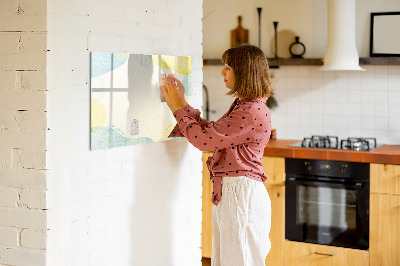 Pizarra magnética de pared con rotulador Un tablero colorido para notas y fotos.