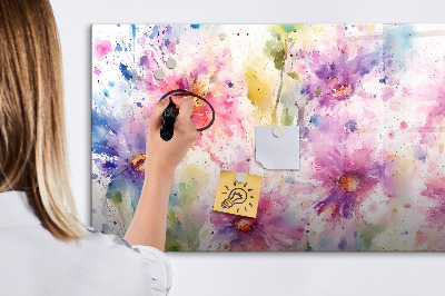 Pizarra magnética de pared con rotulador Un tablero colorido para fotos y notas.