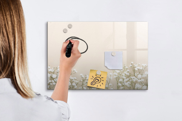 Pizarra borrable de cristal con imanes Un elegante tablero para notas y fotos.