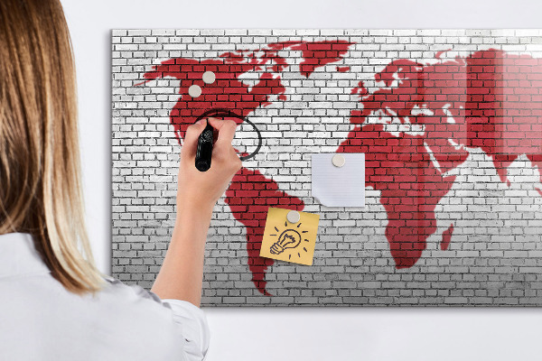 Pizarra magnética de pared con rotulador Mapa del mundo con ubicaciones de fotos