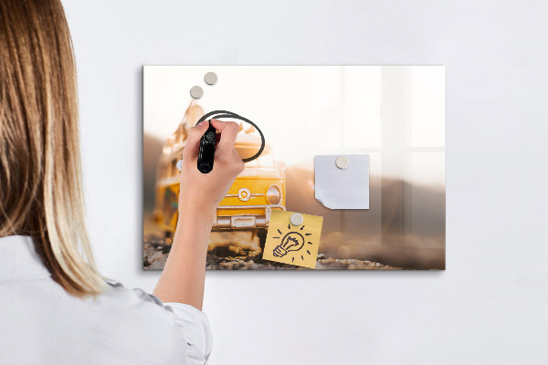 Pizarra magnética de pared con rotulador Recuerdos coloridos con la naturaleza como telón de fondo.