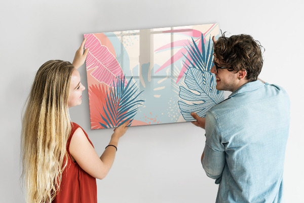 Pizarra magnética de pared con rotulador Un tablero colorido para notas y fotos.