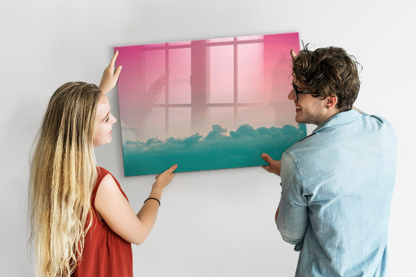 Pizarra magnética de pared con rotulador Un tablero colorido para notas y fotos.