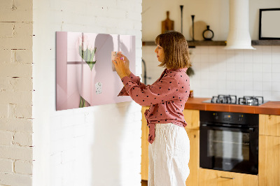 Pizarra magnética de pared con rotulador Un espacio creativo para recuerdos y notas.