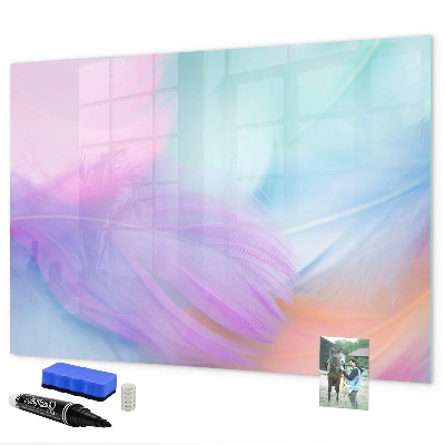Pizarra magnética de pared con rotulador Un tablero colorido para fotos y notas.