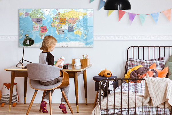 Pizarra magnética de pared con rotulador Un mapamundi con recuerdos personales